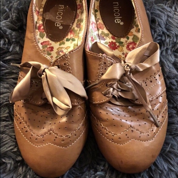 nicole oxford shoes